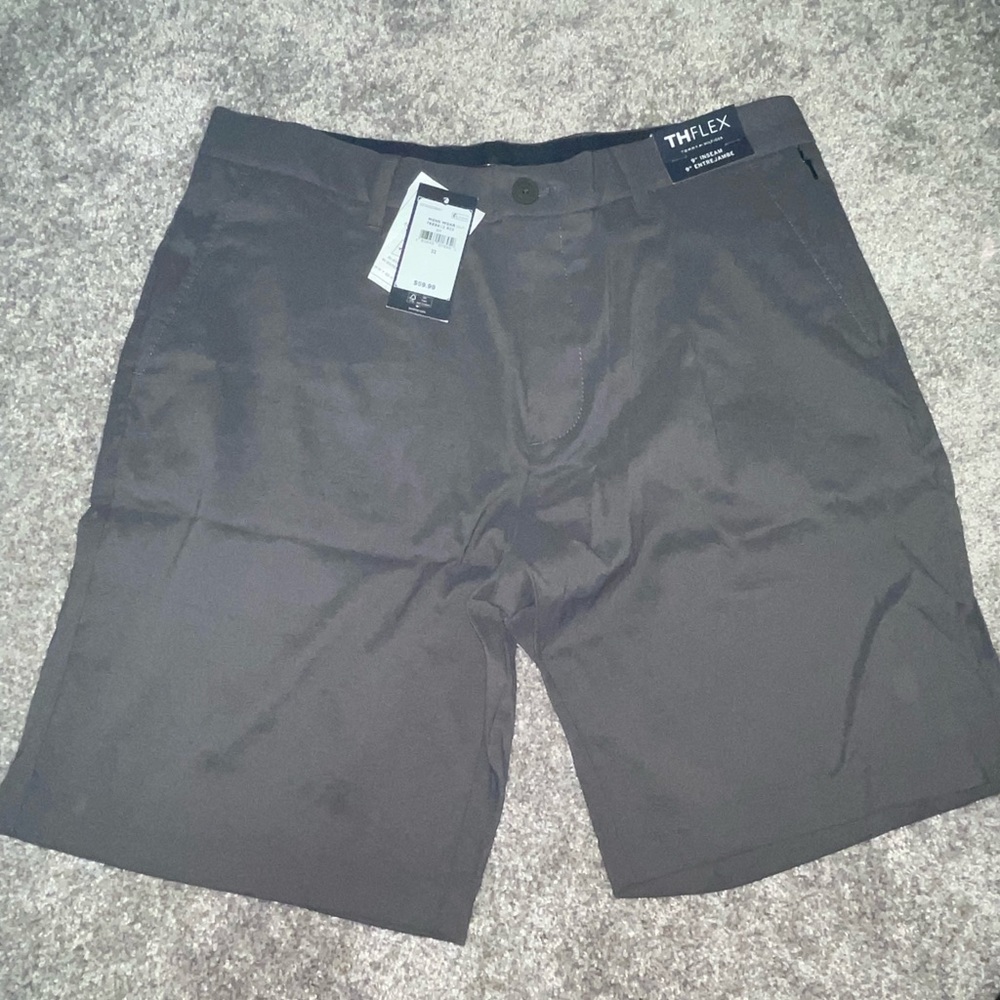 Men’s Tommy Hilfiger flex shorts size 32